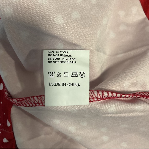 NWOT Confetti Heart Print Off Shoulder Frill Scallop Trim Bodycon Mini Dress M - Picture 10 of 10